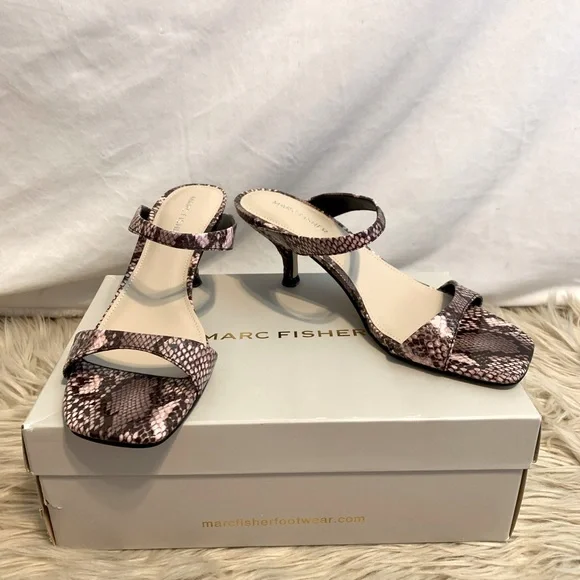 Marc Fisher Lilac Purple Snake Skin Kitten Heels - Picture 1 of 2